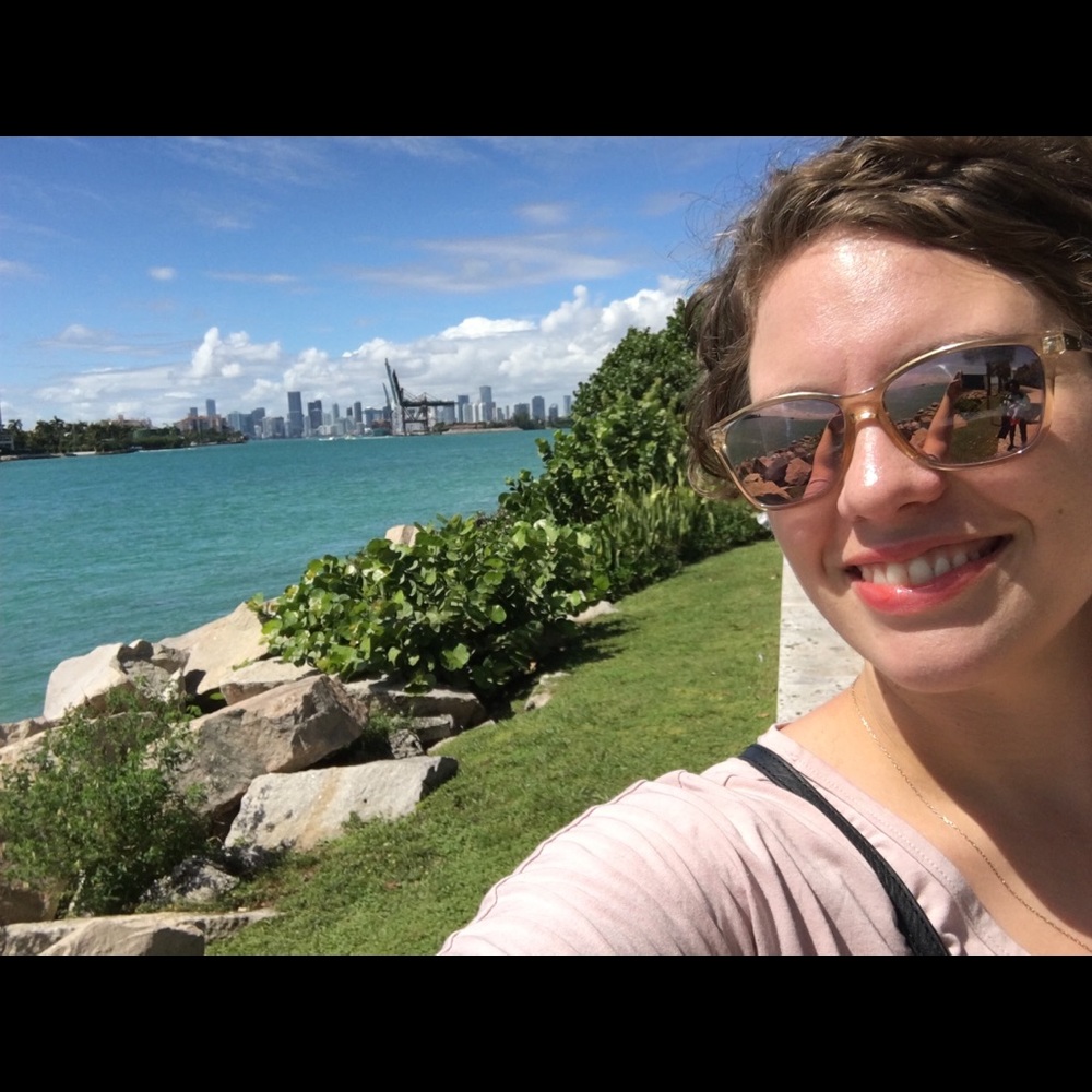 Meet your Posher, Emily